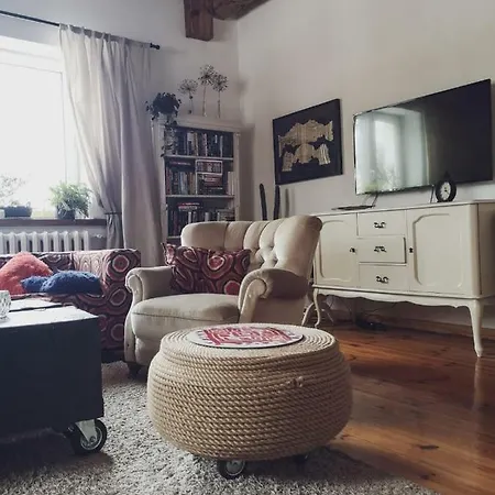W Starej Szkole - Agroturystyka Pieczarki Esterno foto