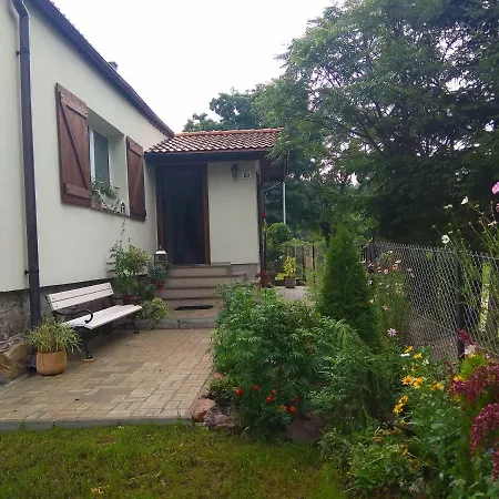 W Starej Szkole - Agroturystyka Pieczarki Esterno foto